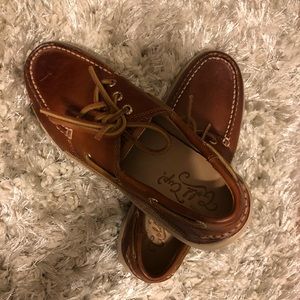 Gold cup Sperrys  for men . Size 8